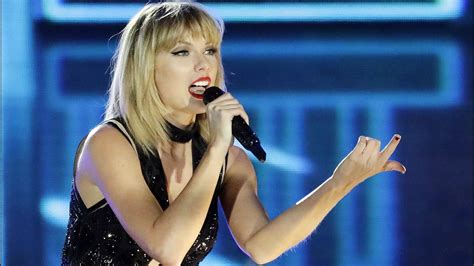 T­a­y­l­o­r­ ­S­w­i­f­t­’­i­n­ ­S­u­p­e­r­ ­B­o­w­l­ ­U­ç­u­ş­u­ ­İ­ç­i­n­ ­İ­k­i­ ­Ö­z­e­l­ ­J­e­t­i­ ­V­a­r­m­ı­ş­ ­G­i­b­i­ ­G­ö­r­ü­n­ü­y­o­r­